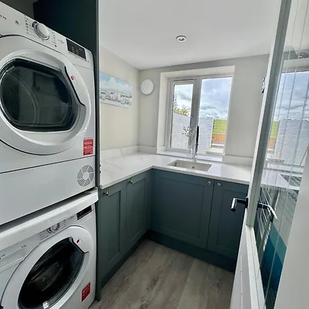 Seaside Getaway - Roebuck *