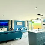 Seaside Getaway - Roebuck *